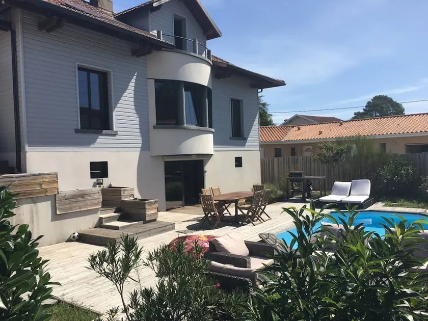 Villa with pool, garden & terrace | Pool view | Perfect for remote work - Image 1
