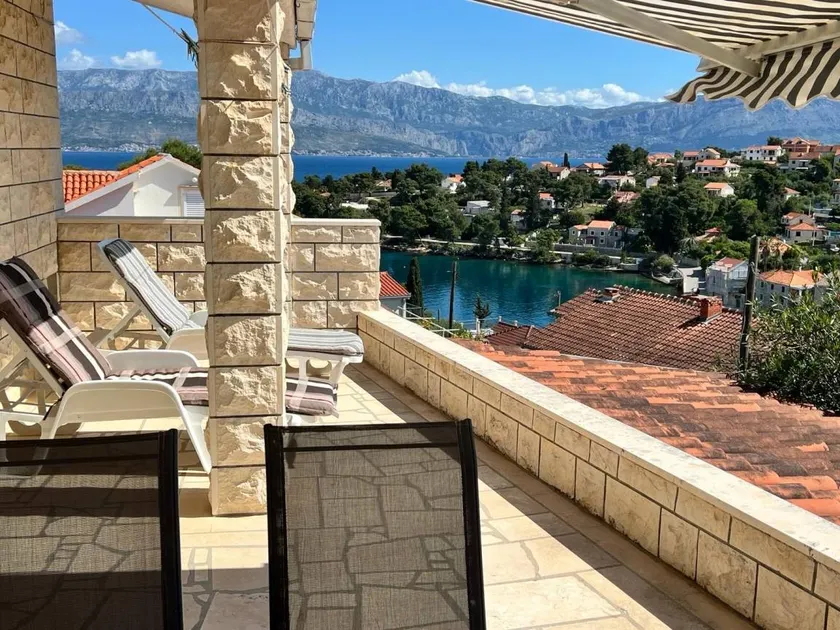 Holiday apartment with terrace | Sea view - Image 1
