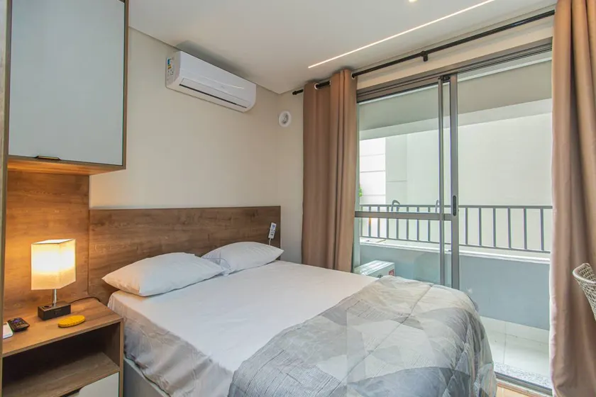 Apartment with garden - Image 1