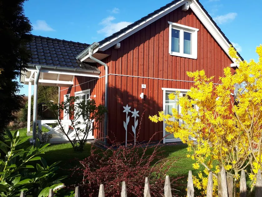 Holiday house house by the lake - Image 1