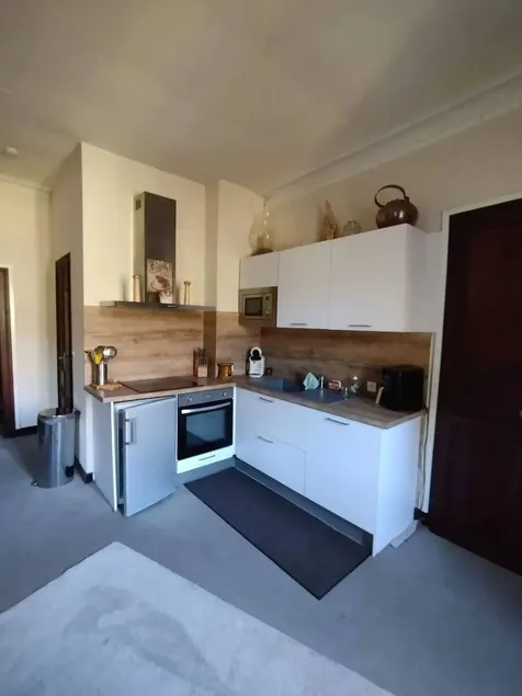 Fully equipped apartment with terrace | Mountain view - Image 1