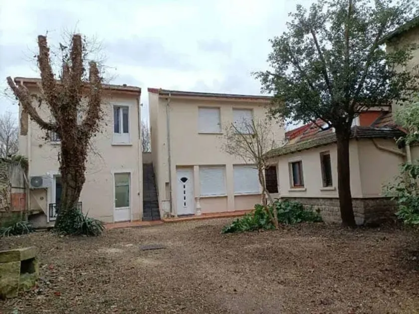 Apartment with garden | Garden view - Image 1