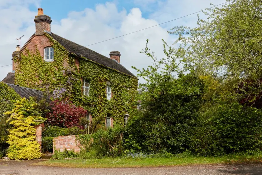 Cottage with barbecue & garden - Image 1