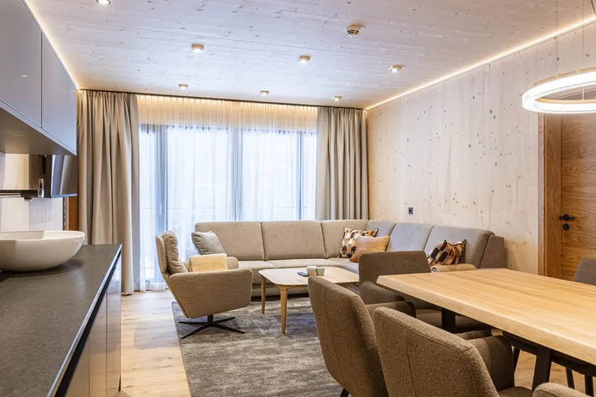Aparthotel con terrazza, sauna e piscina | Accanto allo sci - Image 1