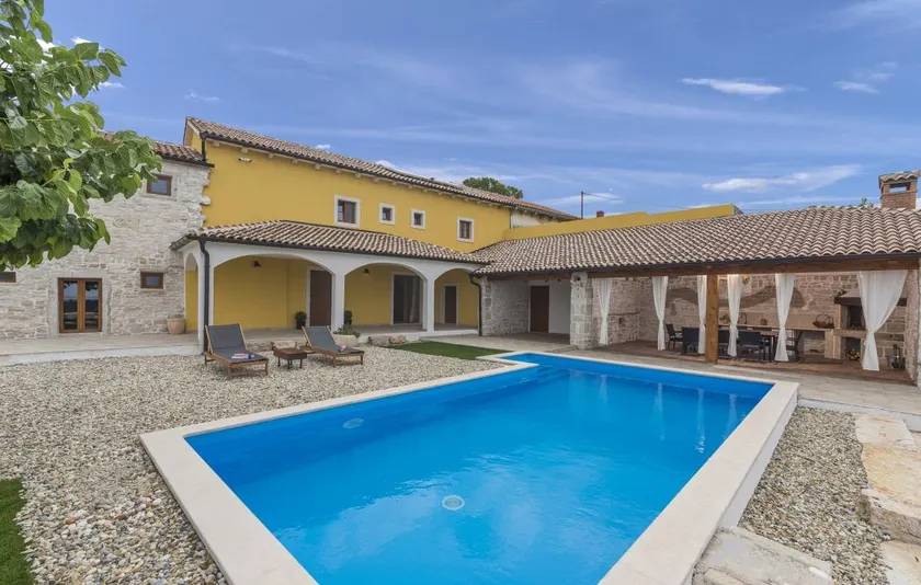 Familienorientierte Villa mit Grill und Pool - Image 1