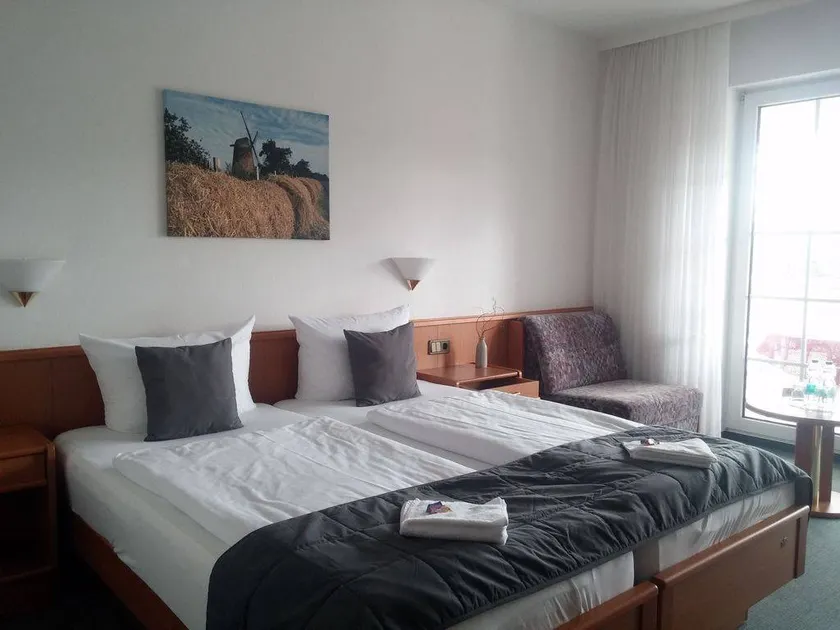 Hotel Am Meilenstein - Image 1