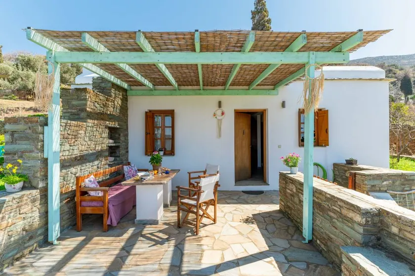 Holiday home with terrace & garden | Mountain view - Image 1