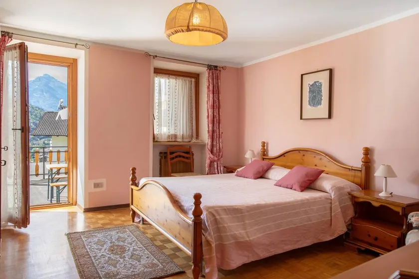 Flat with terrace | Mountain view - Image 1