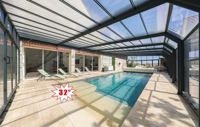 Children-friendly villa with terrace, garden & jacuzzi | Pool view | Pets are welcome - Image 1