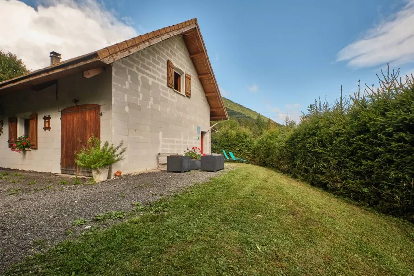 Cottage with garden, terrace & barbeque | Mountain view - Image 1