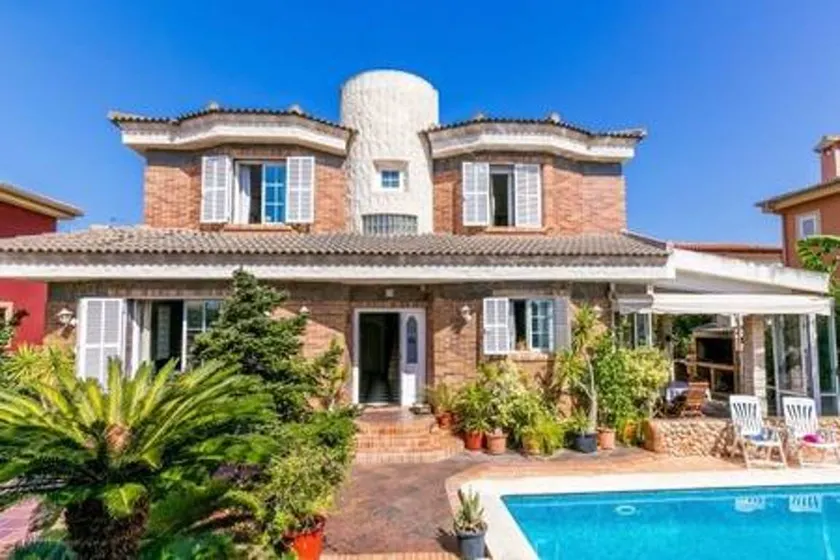 Voll ausgestattete Villa mit Terrasse, Grill und Pool | Poolblick | Perfekt für die Arbeit von Zuhause - Image 1