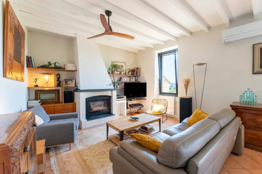 Holiday Home 'Le Sophora' with Mountain View, Wi-Fi and Air Conditioning - Image 1