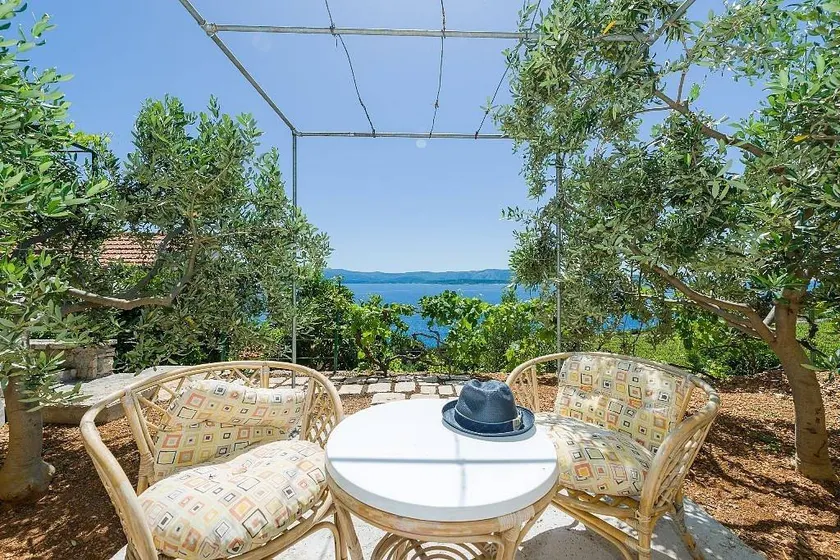 Flat with barbecue & terrace - Image 1