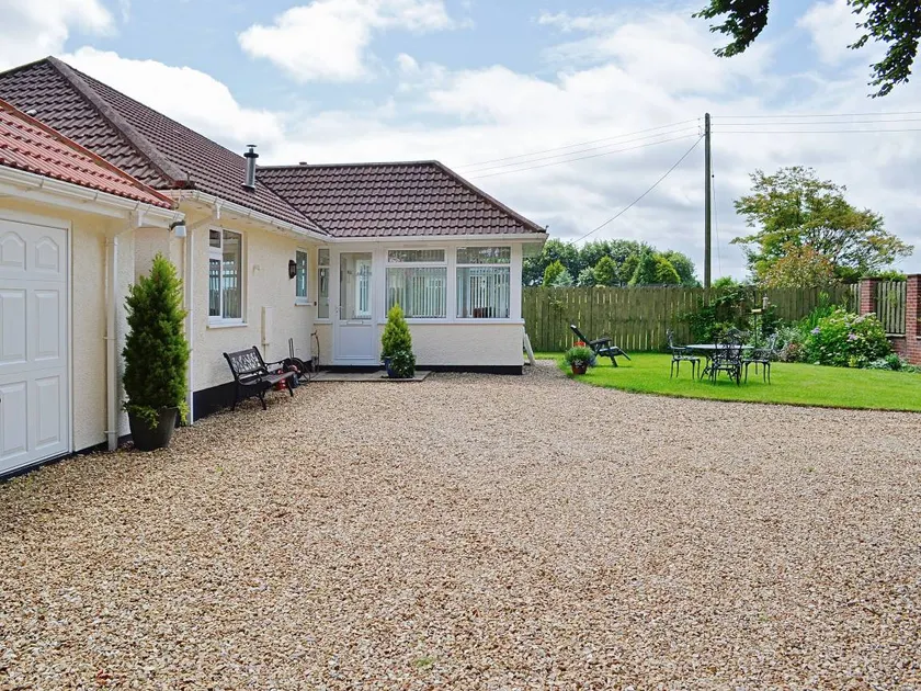 Cottage avec jardin - Image 1