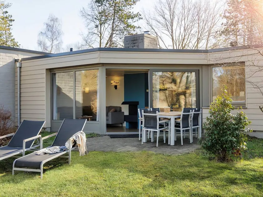 Résidence de vacances adaptée aux familles avec barbecue et piscine chauffée - Image 1