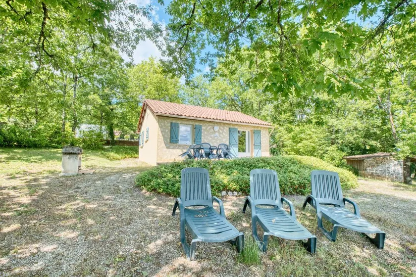 Fully equipped cottage with pool, garden & barbecue | Garden view | Pets are welcome - Image 1