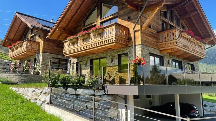 House with garden, barbeque & terrace | Panoramic view - Image 1