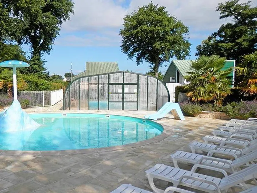 Tente avec piscine chauffée - Image 1