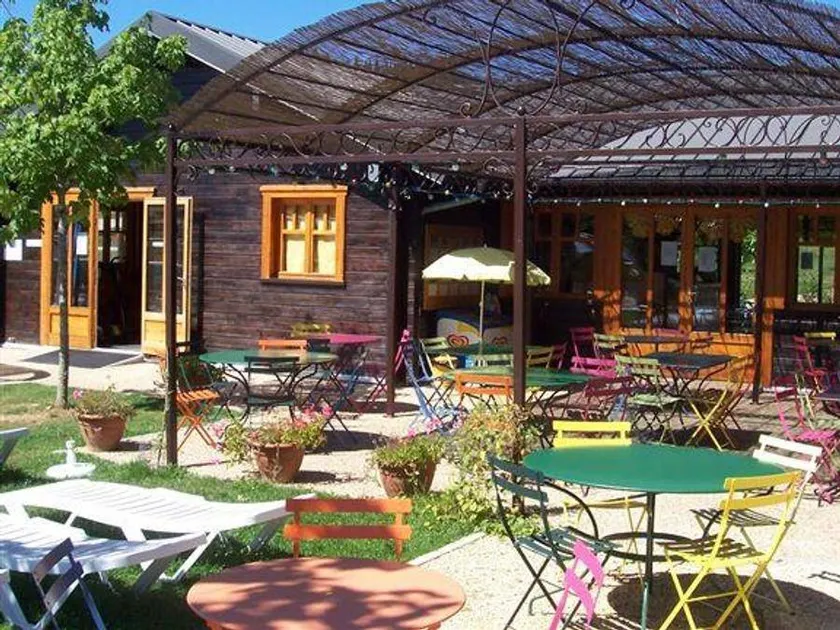 Merveilleux mobil home avec terrasse et piscine chauffée | Avec animaux admis - Image 1