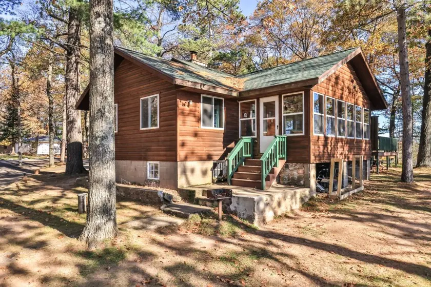 Cottage 8 - Hiller's Pine Haven - Image 1