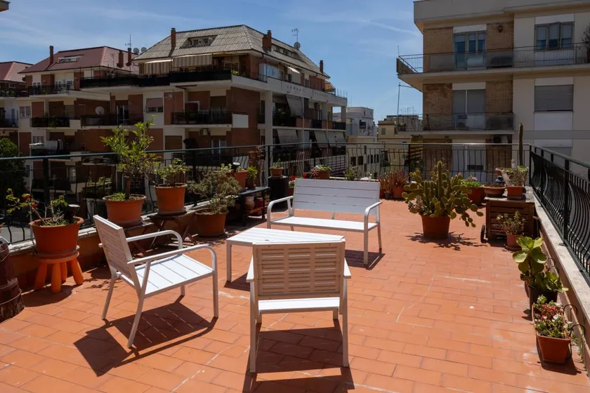 Merveilleux appartement de vacances adapté aux familles avec terrasse | Vue ville - Image 1