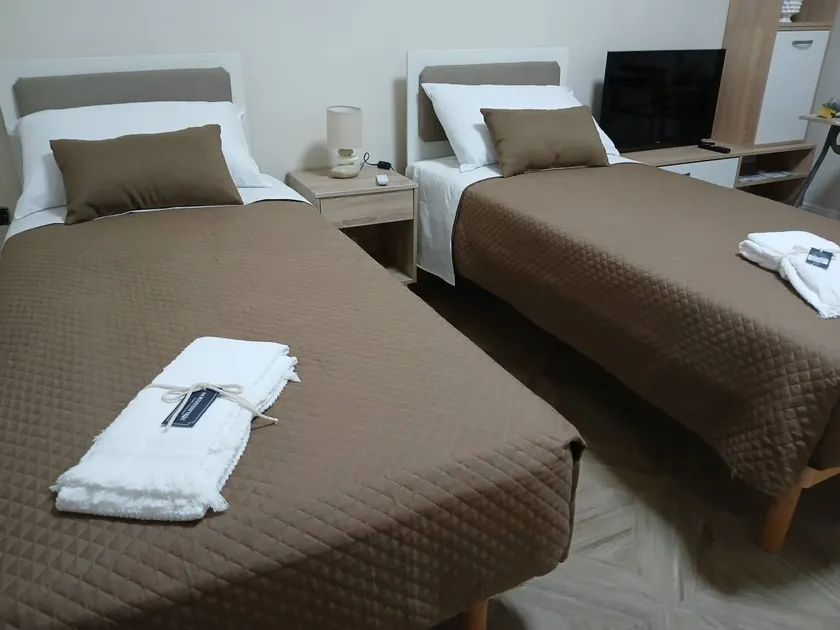 Dedicated room | City view - Image 1