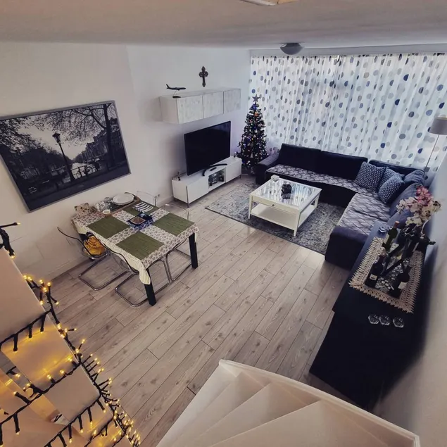 Chambre privée adaptée aux familles avec jacuzzi - Image 1