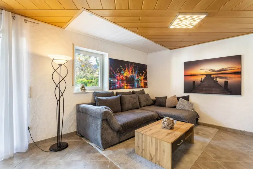 Flat with terrace | Garden view - Image 1