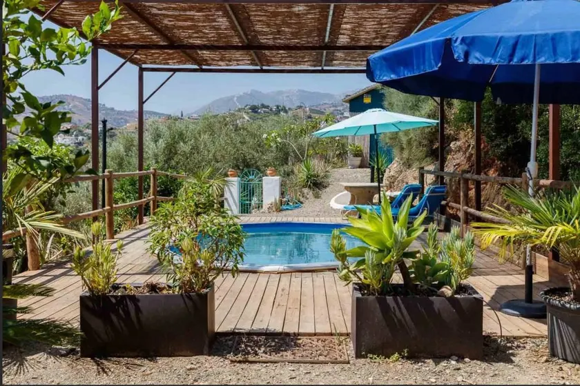 Pleasant holiday home with pool, garden & terrace | Mountain view | Perfect for remote work | Pets allowed - Image 1