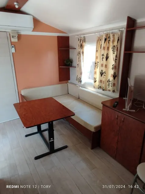 Lovely mobile home with terrace & pool | Mountain view - Image 1