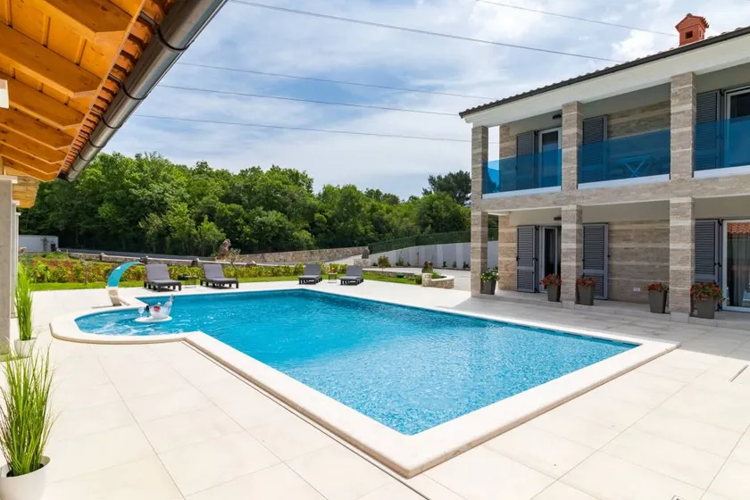 Villa mit Pool, Terrasse und Garten | Poolblick - Image 1