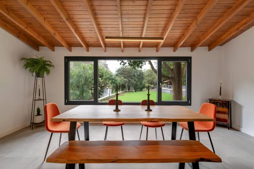 Wonderful holiday home with barbeque, garden & terrace | Garden view | Perfect for remote work - Image 1