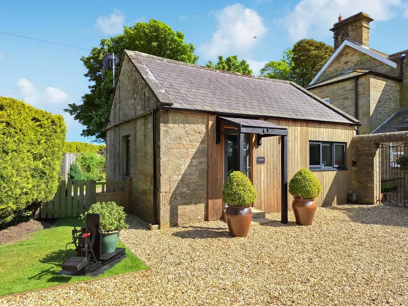 Children-friendly cottage with barbecue & garden | River view | Pets are welcome - Image 1