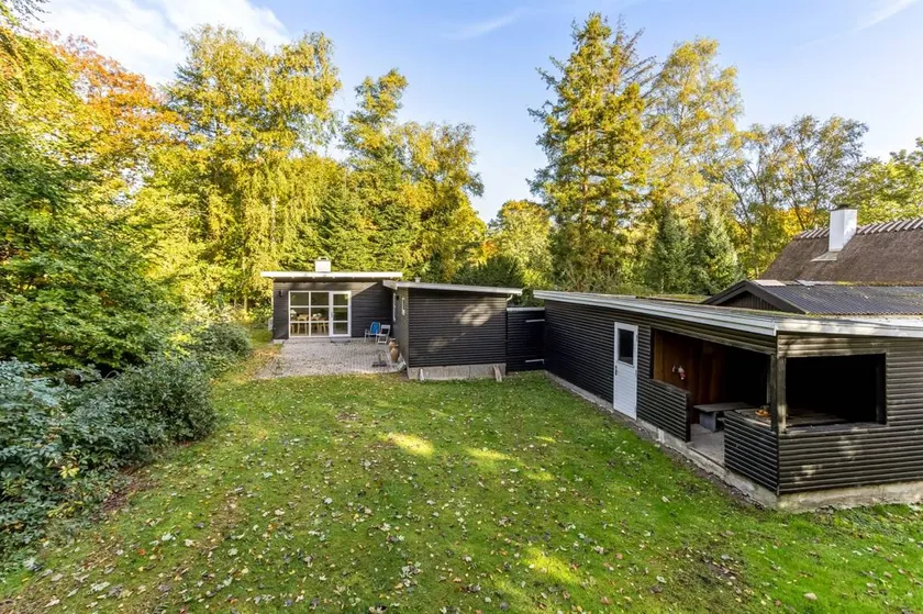 Pleasant holiday home with terrace & barbeque | Beach nearby - Image 1