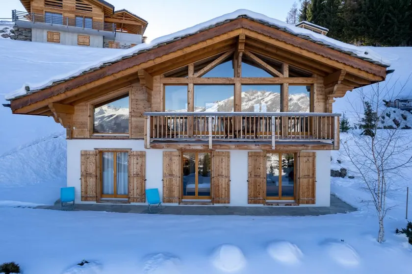 House with sauna & barbecue - Image 1