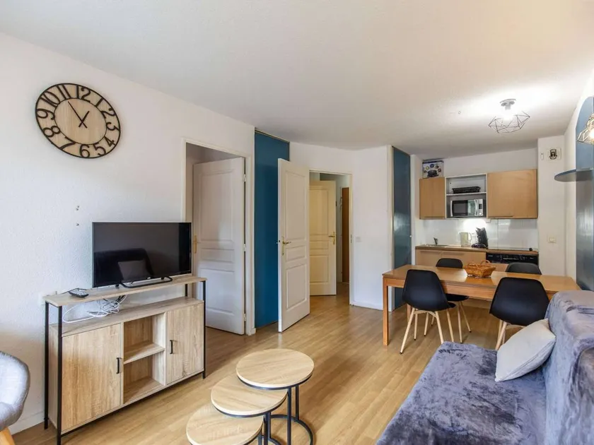 Apartment with pool | Mountain view - Image 1
