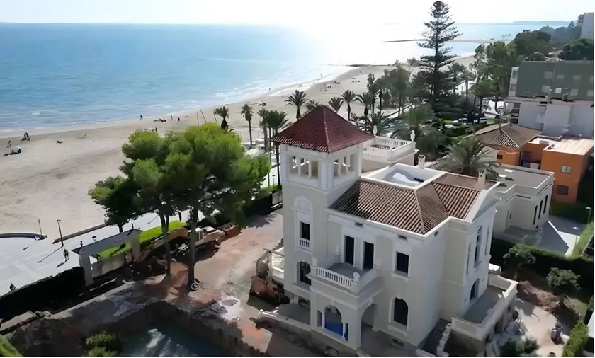 Villa 'Maria' with Sea View, Wi-Fi and Air Conditioning - Image 1