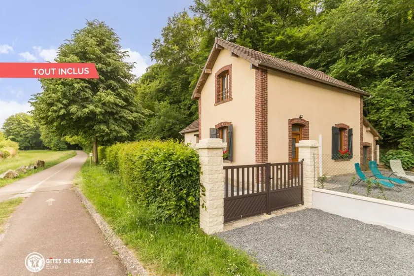 Gîte avec barbecue, terrasse et jardin - Image 1