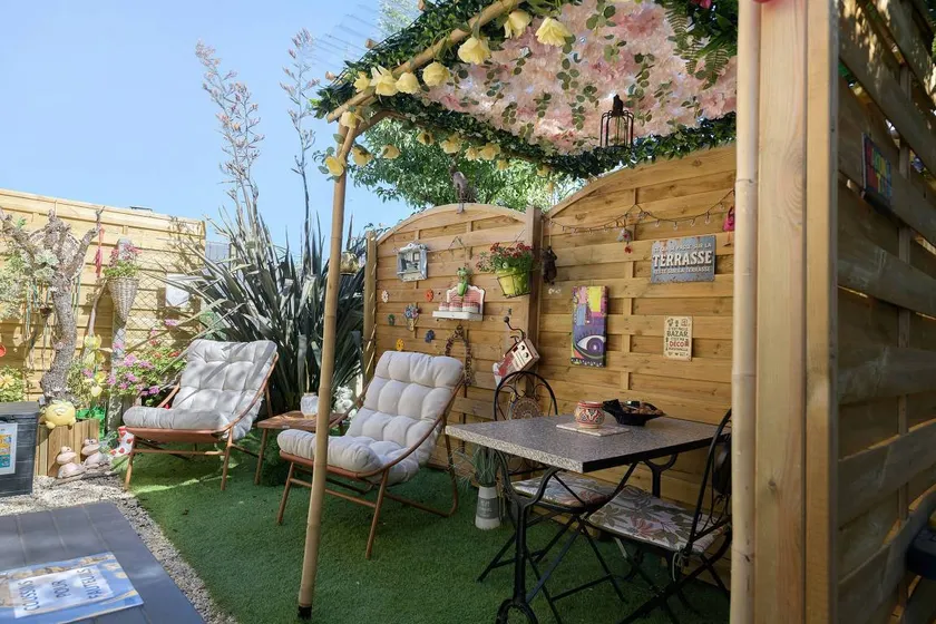 Holiday home with barbeque, garden & terrace | Garden view - Image 1