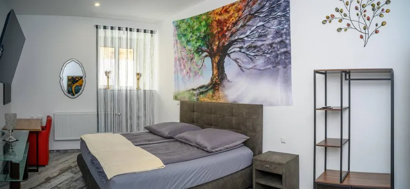 PLAZA ROOMS & APPARTEMENT - Café & Bar - Image 1
