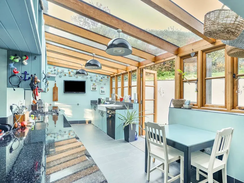 Family-oriented cottage with garden | River view | Pet-friendly - Image 1