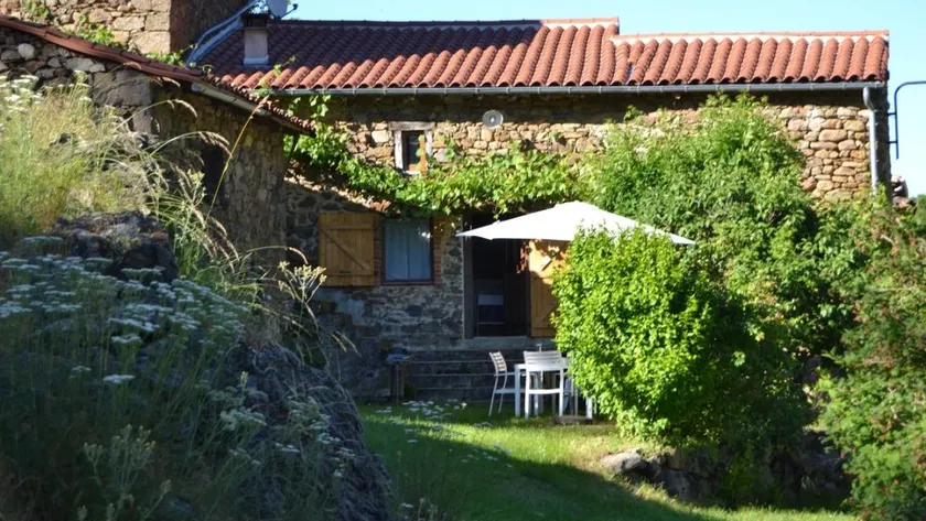 Merveilleuse maison de vacances avec barbecue, terrasse et jardin | Vue lac - Image 1