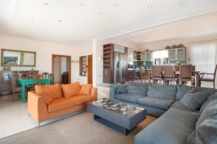 Holiday apartment with BBQ, garden & terrace | Garden view - Image 1