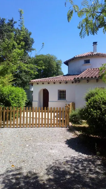 Family-friendly gite with barbecue & garden | Pets are welcome - Image 1