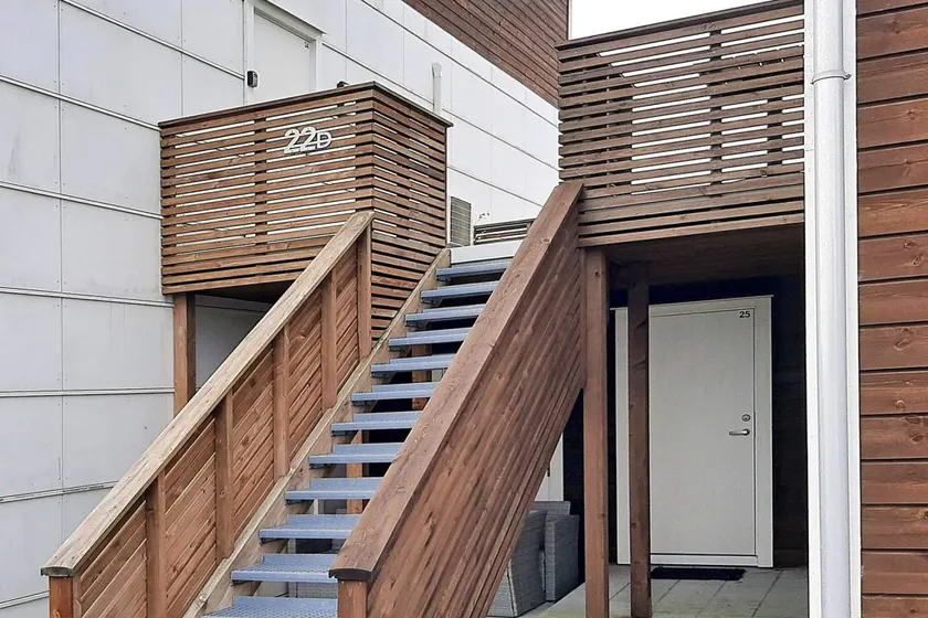 Fully equipped beautiful holiday apartment with garden, terrace & pool | Beach nearby - Image 1