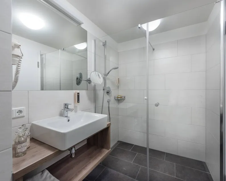 Child-friendly holiday apartment with terrace & sauna | Next to the ski | Pet-friendly - Image 1