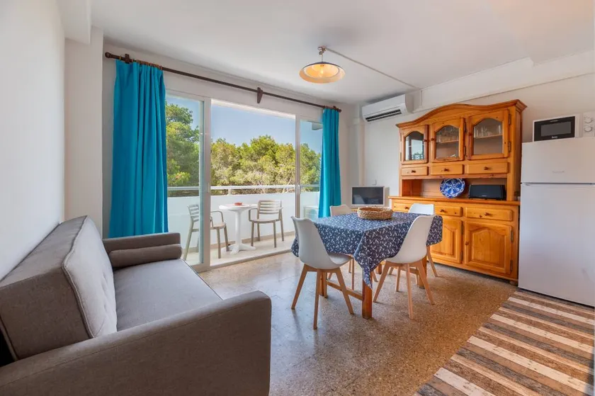 Apartment | Garden view | Beach nearby - Image 1
