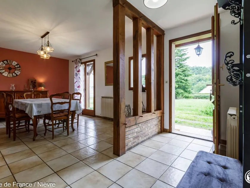 Cottage with garden & barbeque | Pets allowed - Image 1