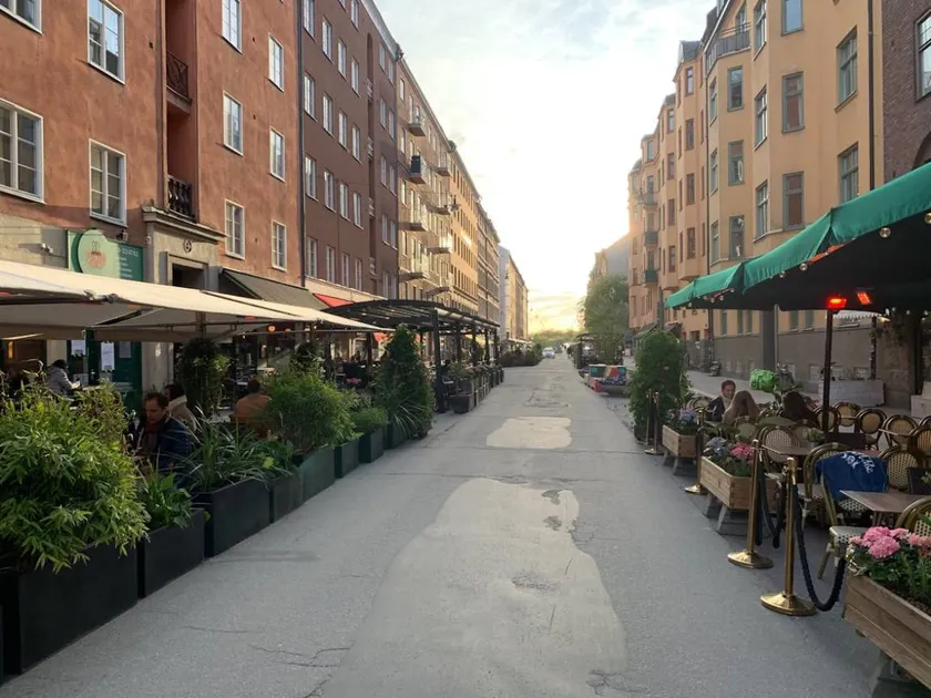 Tomtebogatan, Stockholm - Image 1