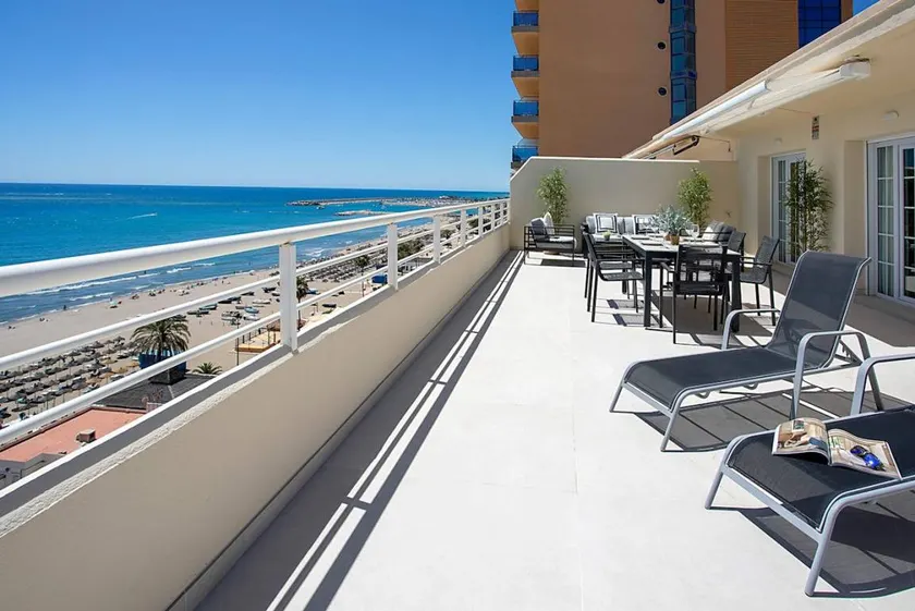Appartement de vacances avec terrasse | À côté de la plage - Image 1